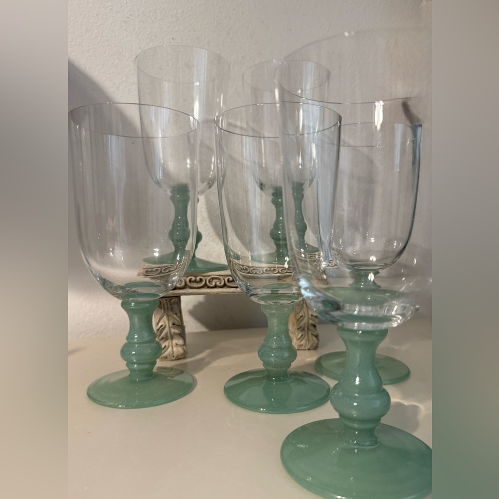4 Villeroy and Boch Romania Isabelle Green Jade Claret Wine Glasses - Picture 8 of 15